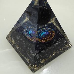 Wholesale <b>Orgonite</b> Pyramid Healing Crystal Stones Chakra Meditation Feng Shui Vastu Correction Negative Energy Block Home Decor - Product Image 3
