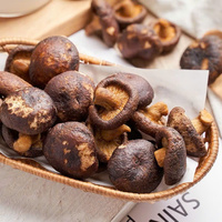 Halal gecertificeerde FD gearomatiseerde gesneden knapperige shiitake paddenstoelenchips, laag temperatuur gebakken, bulk snack, 100% natuurlijk gedroogd gemengd