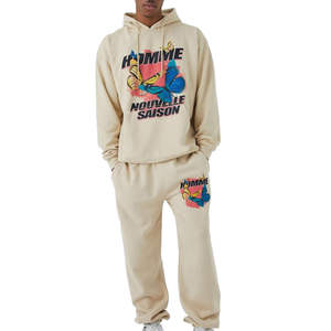 Conjunto Deportivo de Dos Piezas para Hombre, Sudadera con Capucha y Pantalones Jogger, Corte Ajustado, Colores Personalizables, Ligero, Transpirable y Ecológico, 100% Poliéster - Product Image 1