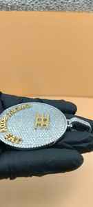 Pendentif personnalisé de luxe pour homme, style hip-hop, serti de diamants Moissanite VVS, bicolore, avec initiales en argent 925, idéal pour les cadeaux - Product Image 6