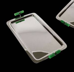 Bandeja Decorativa Rectangular de Metal con Asas Verdes, Diseño Minimalista, Paquete Individual - Product Image 1