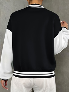 เสื้อแจ็คเก็ตเบสบอลแบบวาร์ซิตี้สีดำและครีม ปกคอปกแบบพับได้ ทรงปกติ  แบบสั่งทำพิเศษ  แจ็คเก็ตวาร์ซิตี้ผ้าขนสัตว์ผสมหนัง - Product Image 5