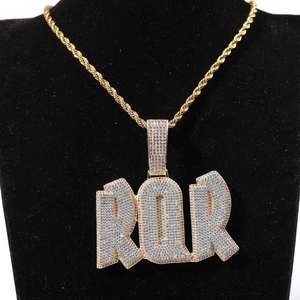 Colgante con Nombre Personalizado, Letra Gruesa Bicolor con Incrustaciones de Moissanita Brillante, Certificado GRA, Joyería Hip Hop Personalizada, Regalo - Product Image 3