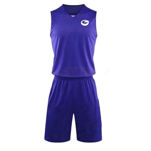 Service OEM Nouveau style Respirant Tailles fortes Ensembles Uniforme de basketball Haute qualité Couleur unie En vente - Product Image 1