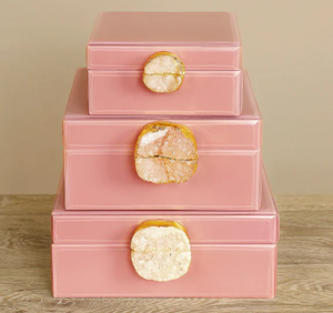 Caja de Almacenamiento Decorativa de Lujo en Cristal Rosa Intenso con Perilla de Libélula, Organizador de Joyas Premium, Cajas Decorativas para el Hogar Lacadas - Product Image 6
