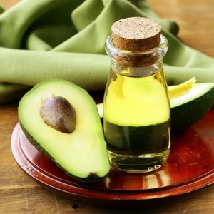 Huile d'avocat pressée à froid de qualité supérieure, 100% pure, naturelle, extra vierge, comestible, cosmétique, huile de pépins d'avocat biologique du Vietnam / Mme Lima - Product Image 4