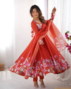 Conjunto de traje Anarkali de lujo en organza de seda pura y suave con patrón Kali, con dupatta de lona y pantalón, para fiesta, para mujer - Product Image 5