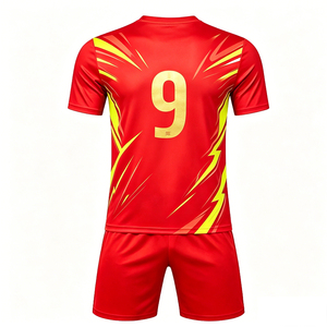 Camiseta de Fútbol Sublimada Personalizada para Hombre, Manga Corta, Cuello Redondo, Absorbe la Humedad, Ajuste Atlético, Uniforme de Fútbol de Poliéster para Toda Temporada - Product Image 1