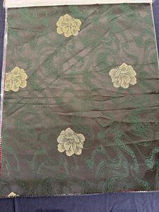 100% tela de satén Jacquard de poliéster ultrasuave peso medio 160 GSM hilo especial metálico transpirable de secado rápido 1334 LAVANDA - Product Image 3