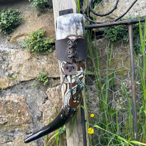 Juego de cuernos para beber estilo vikingo, 6 cuernos pulidos de 400 ml cada uno, hechos a mano, ecológicos, con soporte, calidad auténtica, artesanía natural elegante, en oferta. - Product Image 6