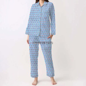 Lujoso Conjunto de pijama con estampado Floral, bloque de mano impreso Primavera/Verano Floral/personaje/letra/patrón/vacaciones/patrón de árbol de coco - Product Image 3