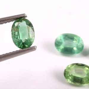 Kyanite orange naturelle de qualité supérieure, pierre ovale à facettes, saphir et matériau Moissanite, pierres précieuses en vrac - Product Image 3