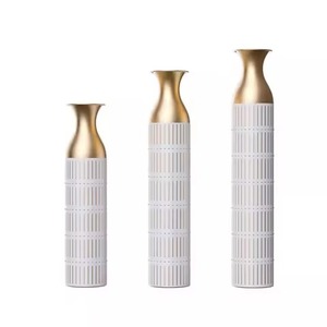 Handmade Decorative Metal Flower Vase Stylish Floral Vase For <b>Table</b> Centerpiece Home Interior Decor - Product Image 1
