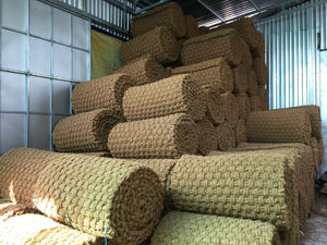 Rouleaux de tapis en fibre de coco 0,8x10m, écologiques, durables, tapis en palmier pour le camping, le pavage de sentiers, provenant d'une usine du Vietnam - Product Image 2