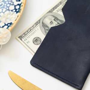 Tarjetero y Porta Cheques de Cuero Genuino, Diseño Clásico, Resistente al Agua, Ligero y de Lujo para Hoteles LBH-0215 - Product Image 5