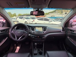 Tucson 2018, SUV Diésel 1.7L, 2WD, Automático, Usado, Llantas de Aleación R17, 5 Asientos con Calefacción - Product Image 3