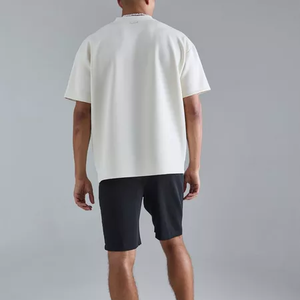 Camiseta Corta de Algodón 100% de 220 g/m² con Estampado Puff, Hombros Caídos, Estilo Oversize, con Gráficos Serigrafiados para Hombre - Product Image 2