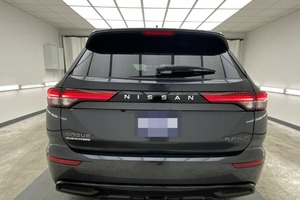 Nissan Rogue Híbrido Enchufable Deluxe Premium, Modelo Platinum con Tracción en las Cuatro Ruedas, Transmisión Automática, Techo Panorámico - Product Image 2