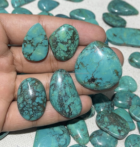 Pierre précieuse naturelle tibétaine turquoise faite à la main, cabochon vert à facettes, en vrac, formes variées 25-40mm pour pendentif et bijoux en argent - Product Image 2