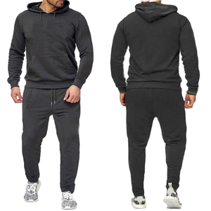 Vente en gros de vêtements de sport de jogging pour hommes survêtements de gymnastique de course à pied avec logo personnalisé ensembles de coton polyester vierge style solide - Product Image 1