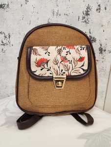 Floral Print Canvas Messenger Bag Vintage Small Backpack Adjustable <b>Shoulder</b> <b>Strap</b> Zipper Closure for Daily Commute Travel - Product Image 2