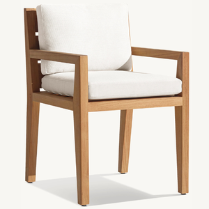 Une chaise longue en teck équipée d'accoudoirs et de coussins en teck doux, au style moderne, adaptée à une utilisation en extérieur. - Product Image 3