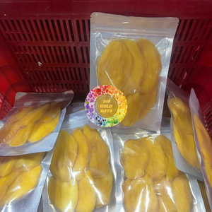 มะม่วงอบแห้งแบบสไลซ์ เนื้อนุ่ม หวาน รสชาติกลมกล่อม  รักษาความชื้น 5% พร้อมรับประทาน บรรจุภัณฑ์สุญญากาศ 20 กก. อายุการเก็บรักษา 12 เดือน ยี่ห้อ CARYLN - Product Image 1
