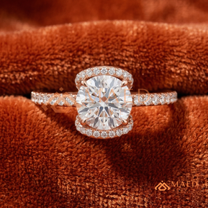 แหวนหมั้นทรงกลมแบบดับเบิ้ลฮาโล ทองคำ 14K/18K โรสโกลด์ พร้อมแถบประดับเพชรแบบพาเว่ |   แหวนเจ้าสาวสุดหรูสำหรับผู้หญิง - Product Image 1