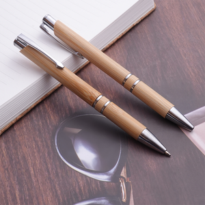 ปากกาลูกลื่น BAMBOOCLICK พรีเมียมรักษ์โลก ตัวด้ามไม้ไผ่ ตกแต่งโลหะสีเงิน ระบบคลิกแบบยั่งยืน หมึกสีน้ำเงิน หัวปากกา 0.7 มม. เหมาะสำหรับสำนักงานและโรงเรียน - Product Image 1