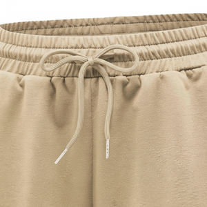 Shorts de sport décontractés pour femmes, taille haute, coupe ample, en coton respirant, avec logo personnalisé, teinture unie ou imprimé - Product Image 4