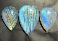 Pierre de lune naturelle en gros, taille poire avec effet de jeu de couleurs/flammes, sans trou, tailles 42x28 & 32x23mm, 40-70 carats pour la fabrication de bijoux