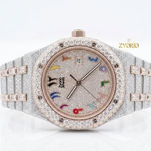 Reloj de Lujo con Incrustaciones de Moissanita para Hombre, Personalizado en Dos Tonos, Oro Rosa y Acero Inoxidable, con Diamantes y Esfera Árabe - Product Image 3