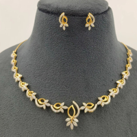 Collier élégant et exquis en or blanc rhodié avec diamants naturels taille brillant 1,63 ct au total 14 carats IGI