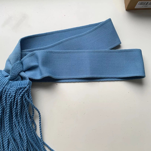 Écharpes en Soie et Coton OEM avec Pompon, Fil Personnalisé, Couleurs sur Mesure, Écharpes de Reproduction à Prix Abordable - Product Image 4