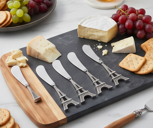Juego de 4 cuchillos para queso con forma de Torre Eiffel, de metal plateado, con mango en forma de torre, para uso en la cocina. - Product Image 3