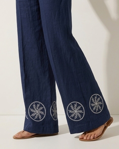 Conjunto de Dos Piezas Azul Marino para Mujer, Top sin Tirantes con Botones y Pantalones Anchos con Dobladillo Bordado - Product Image 3
