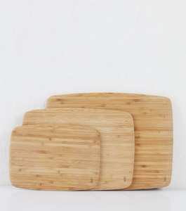 Planche à découper artisanale en bois massif pour la cuisine, pour couper les légumes, les fruits, la viande, le pain, le fromage, bois naturel durable - Product Image 2