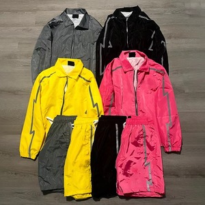 Ensemble survêtement coupe-vent imperméable personnalisé avec veste à capuche et short léger pour l'hiver - Product Image 3