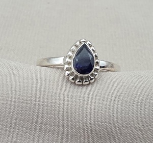 Anillo de zafiro azul natural en forma de pera, plata de ley 925, joyería de zafiro en forma de lágrima, perfecto para mujeres. - Product Image 1