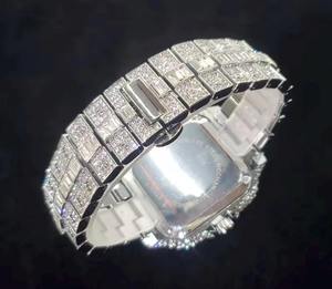 Reloj de Diamantes Moissanite de Estilo Japonés de Calidad de Exportación para Regalos de Boda y Aniversario, Suministro Disponible en Todo el Mundo - Product Image 2