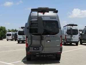 Autocaravana MINT Clase B 2025 Winnebago REVEL 44E 2.5-1 en venta |   Autocaravana |   Camioneta de aventura |   vida en autocaravana - Product Image 3