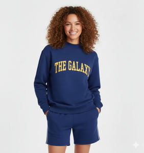 Haut en molleton ample à col montant pour femme, style décontracté hiver, avec short assorti au-dessus du genou, en coton et polyester, broderie machine - Product Image 2