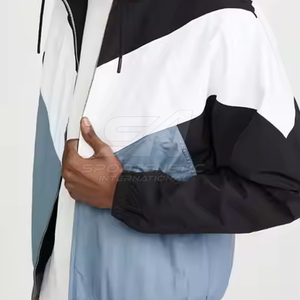 Vêtements de sport d'été flexibles avec un ensemble de shorts coupe-vent en matière légère pour la salle de sport et la course à pied - Product Image 5