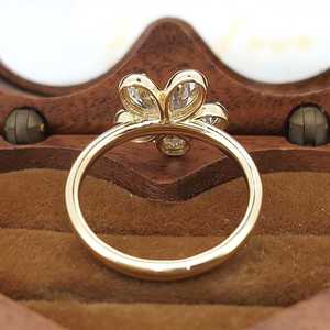 Anillo de Diamantes con Corte de Pera de 0.32CT Cada Uno, para Mujer, Cultivados en Laboratorio, Oro Sólido de 14K, Regalo Sorpresa de Boda para Novias - Product Image 5