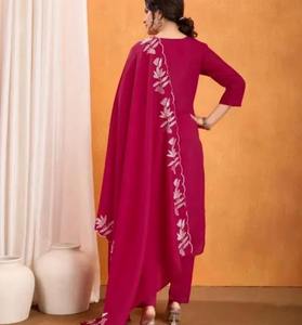 Ensemble de costumes pour femmes en soie Vichitra brodée, vêtements ethniques de luxe pour les occasions spéciales, couleurs violet, bleu, rose, vente en gros, boutique, achat en gros - Product Image 3