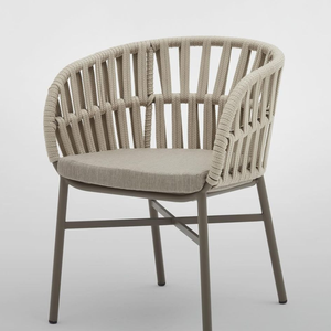 Meubles en aluminium et rotin pour projet de café et d'hôtel, fabriqués en Indonésie - Product Image 1