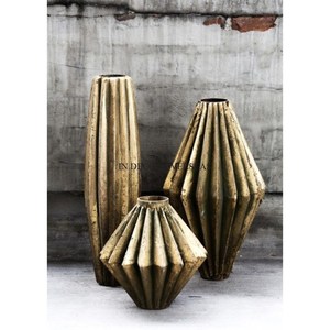 Luxurious Quality Metal Made Fancy <b>Unique</b> Designer Black Finish Hot Selling Flower <b>Vase</b> Living Room Home Decor Accessories - Product Image 3