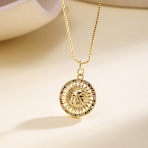 Collana con Pendente a Forma di Elmo Spartano e Corona Hip-Hop QIKU, Catena con Zirconi Cubici per Uomo e Donna, Stile Streetwear - Product Image 4