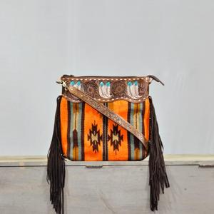 Bolso de Hombro Bohemio de Cuero Genuino con Patrón Geométrico, Decoración de Borlas, Cierre de Cremallera, Correa Única, para Uso Diario en Todas las Estaciones - Product Image 1