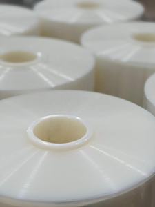 Rouleaux de film pré-étirés clairs et solides qui offrent une sécurité de charge sans tension supplémentaire - Product Image 4